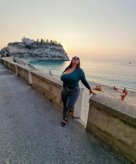 Naty Mari xxx hd galerien