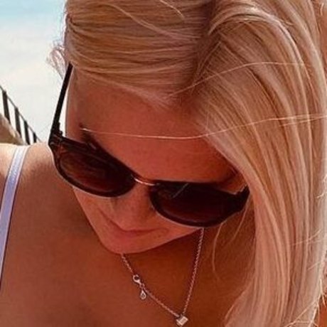 Chloe Burns model nette fotos