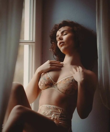 curlywiktoria hd xxx fotos