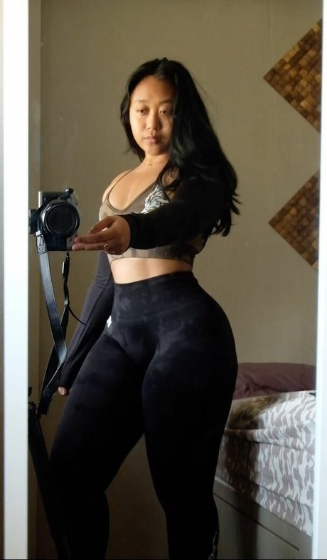 Hai faza model pornographische foto