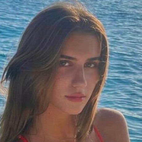 Anasia Sustic schöne nackten bild