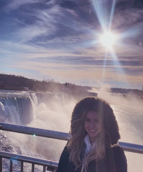 Caitlin Betterly schauspielerin erotische galerie