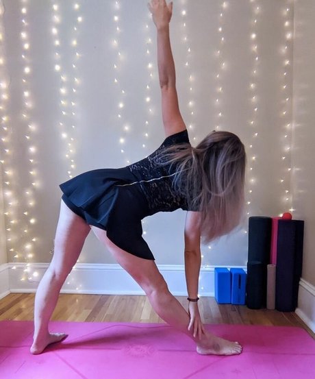 Hot Yoga Babe kunst sex archiv