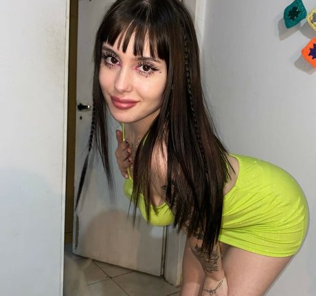 Melina Guida schauspielerin schöne galerie