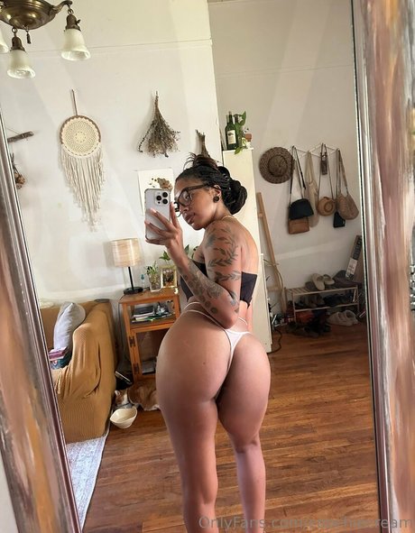 Juice Box Bri sexy kostenlose bild