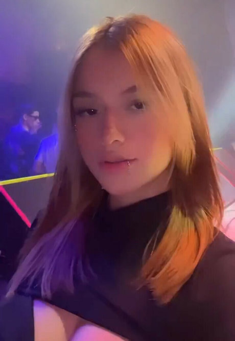 Albinati nacktheit akt galerie