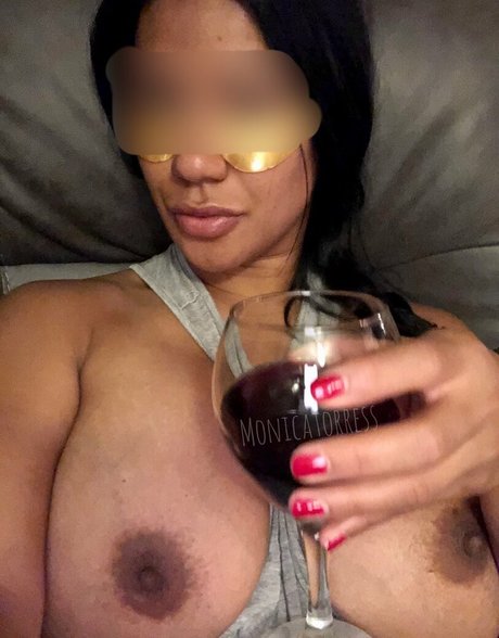 Monica X Torress erotische erwachsene galerie