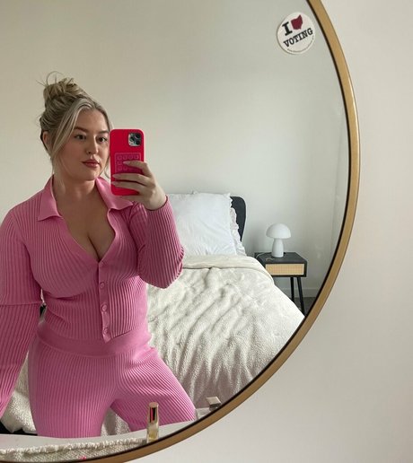 Gabb Goudy xxx nacktheit foto