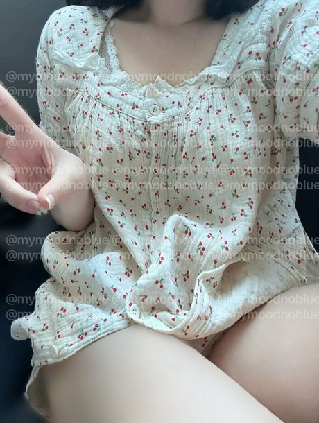 mymoodnoblue nette pornostar bild