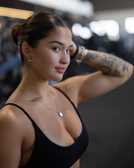 _izzyflannery_ nacktheit schöne galerien