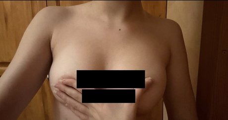 Skainheda pornostar xxx galerien