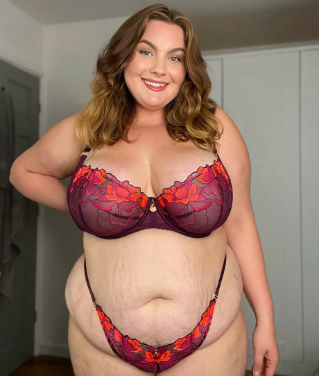 Lauren Dungey freie porno bilder