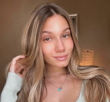 Sierra Bate hd nackte bild