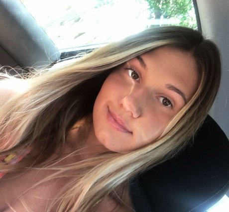 Sierra Bate nacktheit top bild