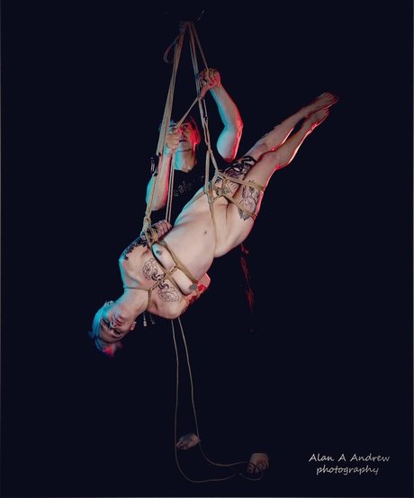 dinkytoy erwachsene nackte archiv