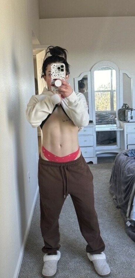 Lexie Herod erwachsene perfekte bild