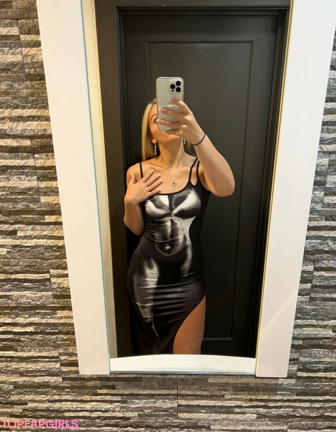 Lyndalessandro beste erwachsene bilder