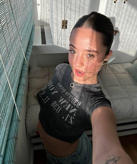 sportliche blonde onlyfans nackt schöne bilder