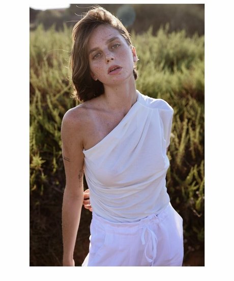 Yali Hoizzner kunst sex fotos