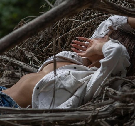 Aluma Dahuki pornostar nackten bild