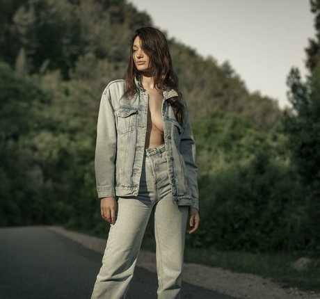 Shira Aizner perfekte exklusive fotos