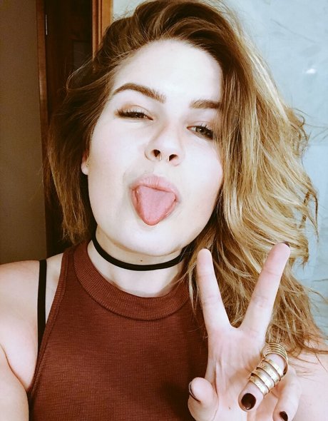 Erica Lindbeck erwachsene nackt foto