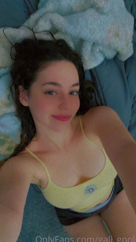 Gali gool model akt archiv