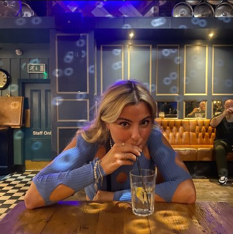 Grace Bidd_ exklusive erotische bild