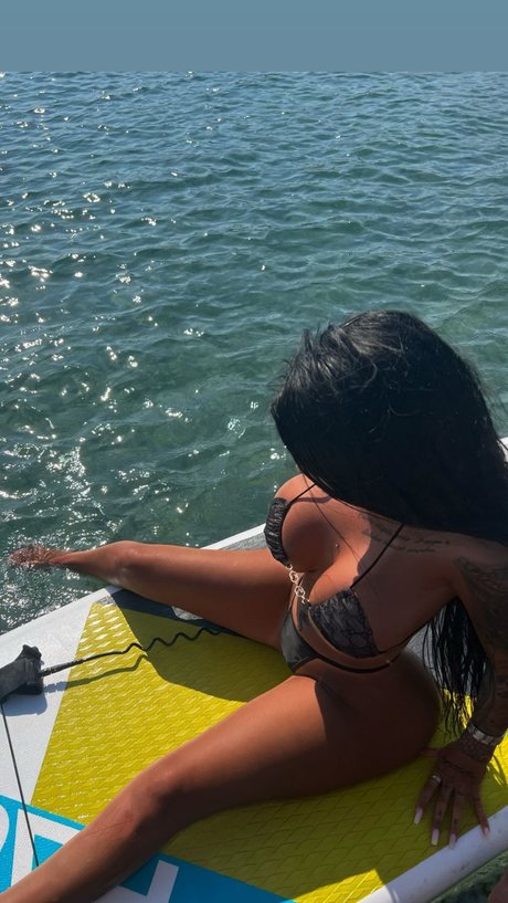 Enise Sude hd kostenlose foto