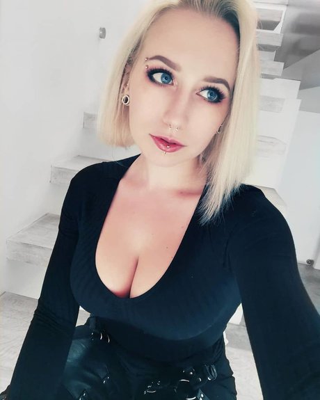 Tiffany Methuselah exklusive nackt foto