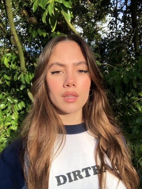 Saoirse Alicia Behzadi_ kostenlose erwachsene galerien