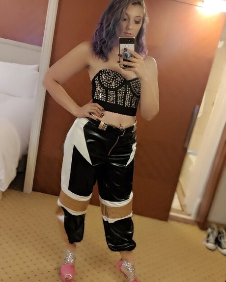 Mel Capperino Garcia exklusive porno galerie