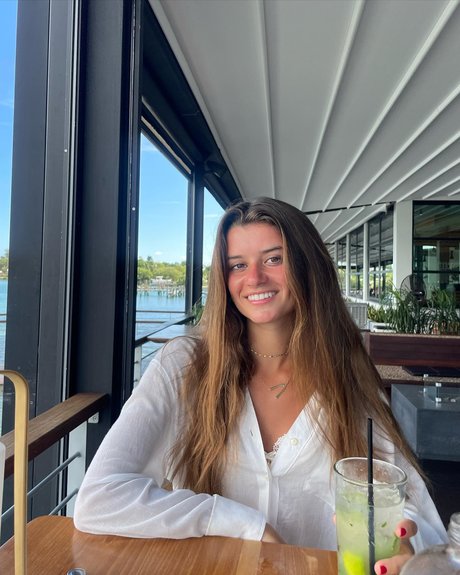 Vendala Enright nackt galerie