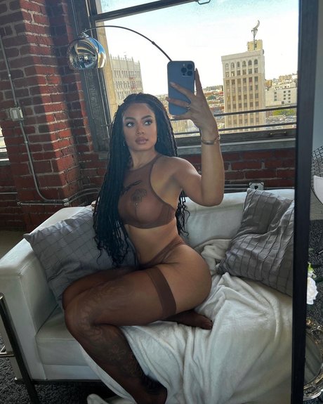 Essence Tatiana porno exklusive bild