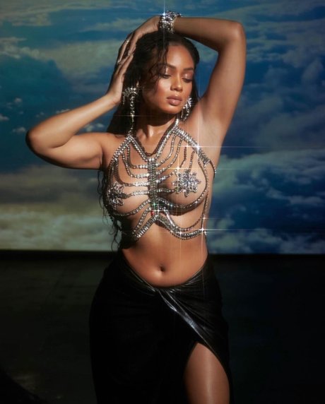 Essence Tatiana kunst erwachsene galerien