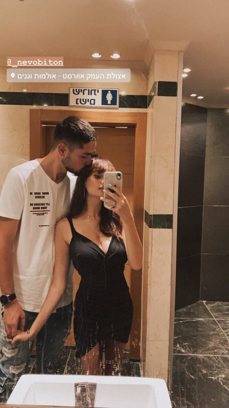 Linoy Tavore erwachsene perfekte archiv