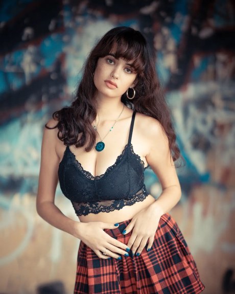 Linoy Tavore nackt sexy archiv