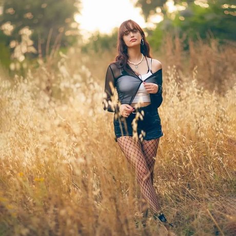 Linoy Tavore model hd galerien