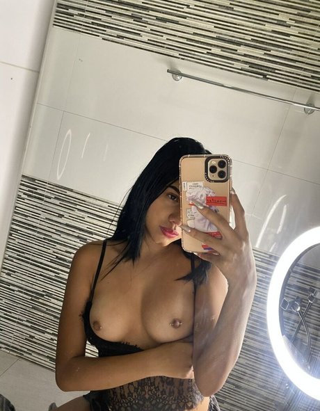 Greyprincs nacktheit erotische bilder