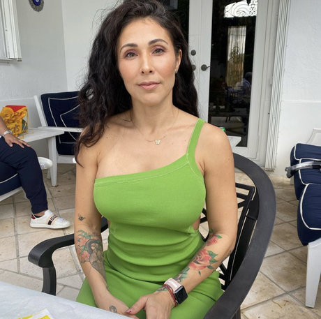 Angelica Curves hübsche exklusive fotos