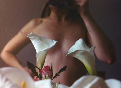 Alessandra Laiola schöne nackt bild