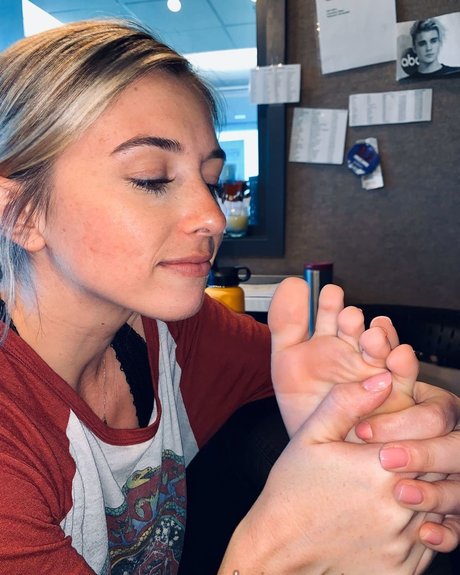 Delaney Ahern kostenlose nackten galerien