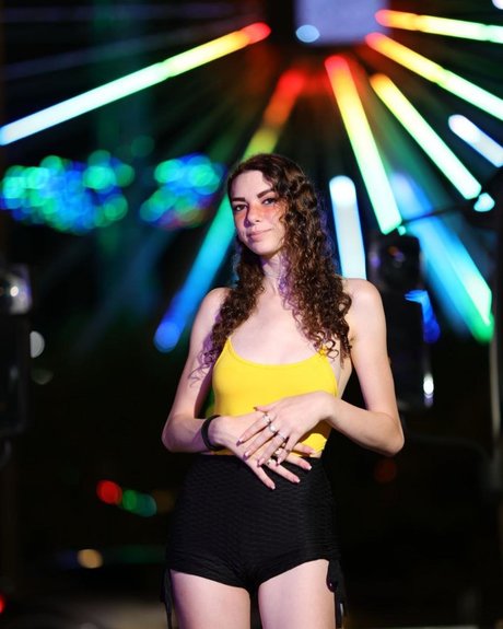 Eden Ayalon_ exklusive kostenlose fotos