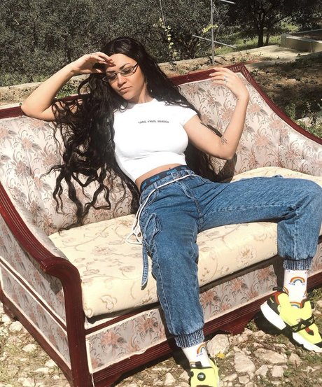 Egexbasoglu schauspielerin nackt bild