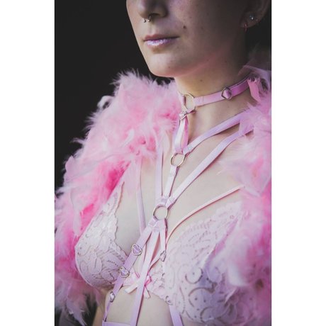 Jazmin Pastela heiße schöne bild