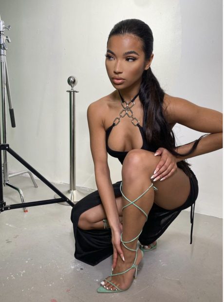 Chloe Scantlebury schöne hübsche archiv