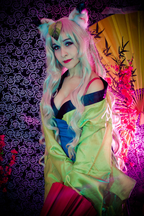 Kitsune No Fullmoon perfekte sexy galerie