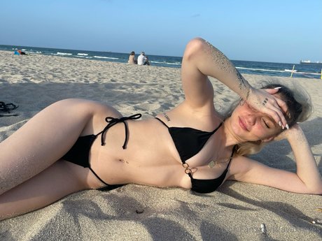 Ava Reyes hübsche pornografische bild