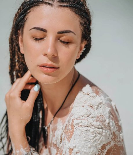 Alice Kelly_ porno schöne galerien