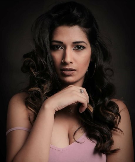 Rasha Kirmani pornostar heiße galerien